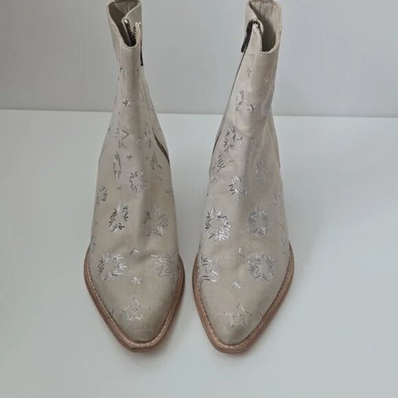 Free People Bowers Embroidered Bootie Bone Suede w/ silver Boots Fits 8.5 - Picture 5 of 11